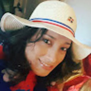 Meet your Posher, Julia angélica